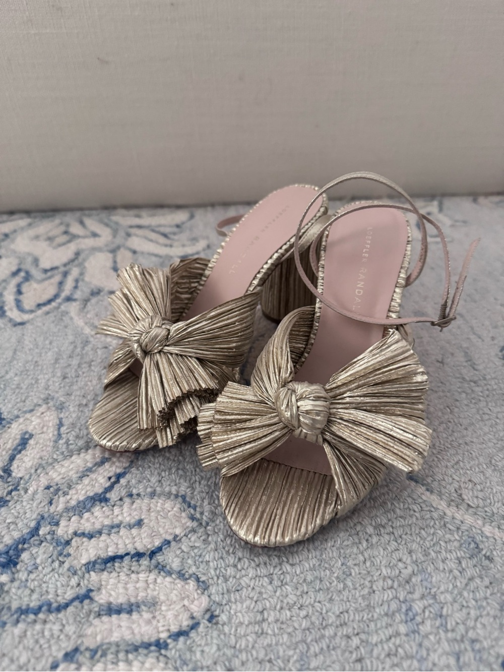 Loeffler Randall Camellia sandal in gold. Size 7